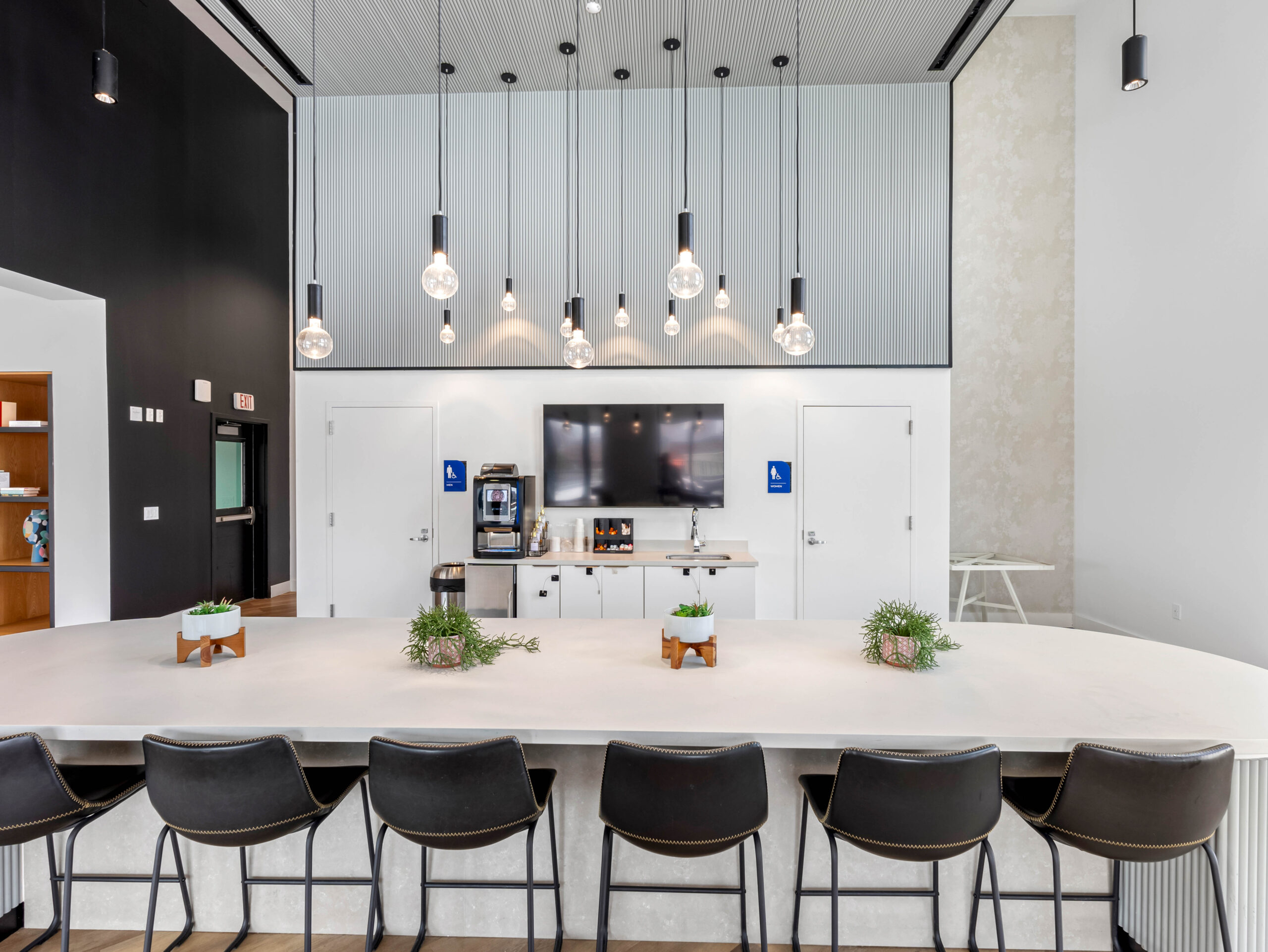 Apella on Newport 311 N Newport Ave Tampa FL 73 scaled 1